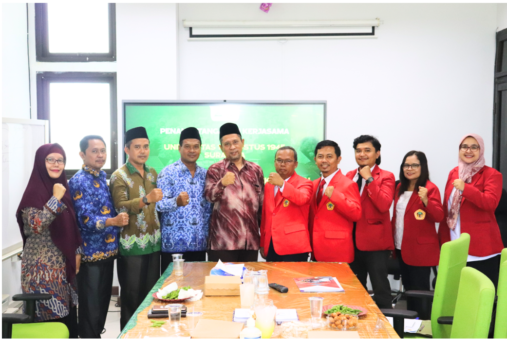 FIB Universitas 17 Agustus 1945 Surabaya dan FTIK UIN KHAS Jember Sepakati Kerja Sama Implementasi M