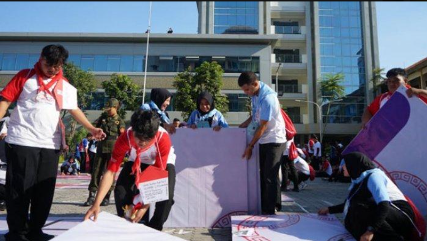 Jauhkan Bullying, Untag Surabaya Gelar Treasure Hunt dan Giant Puzzle Untuk Memupuk Kekompakan Maba