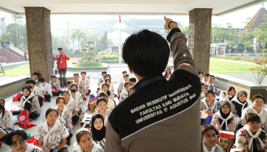 PKKMB FIB Untag Surabaya Ciptakan Mahasiswa Aktif Berprestasi Dengan Semangat Nasionalisme serta Ber