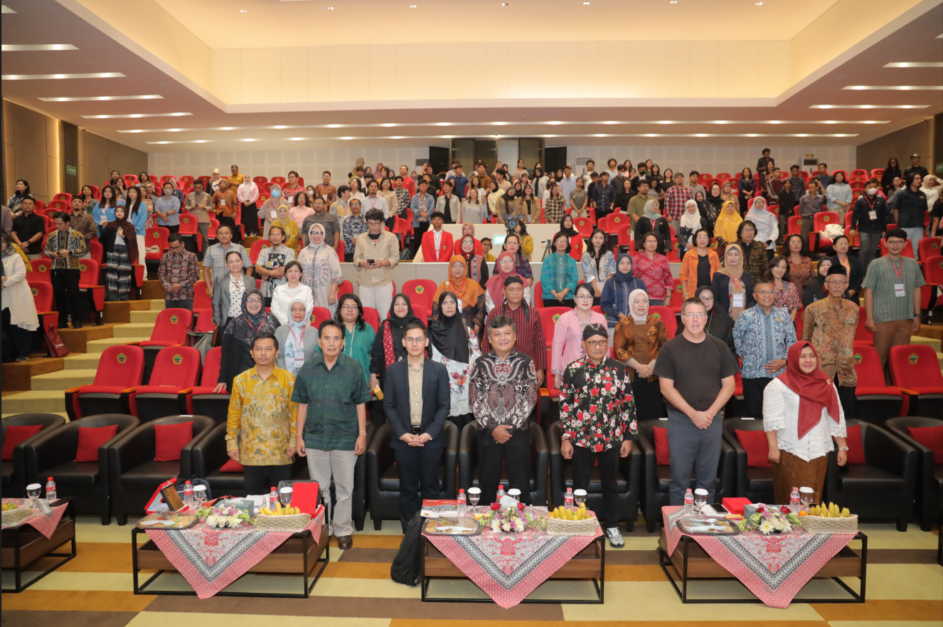 150 Kampus Bahas Literasi Global di Untag Surabaya, Dorong Pemuda Berpikir Kritis