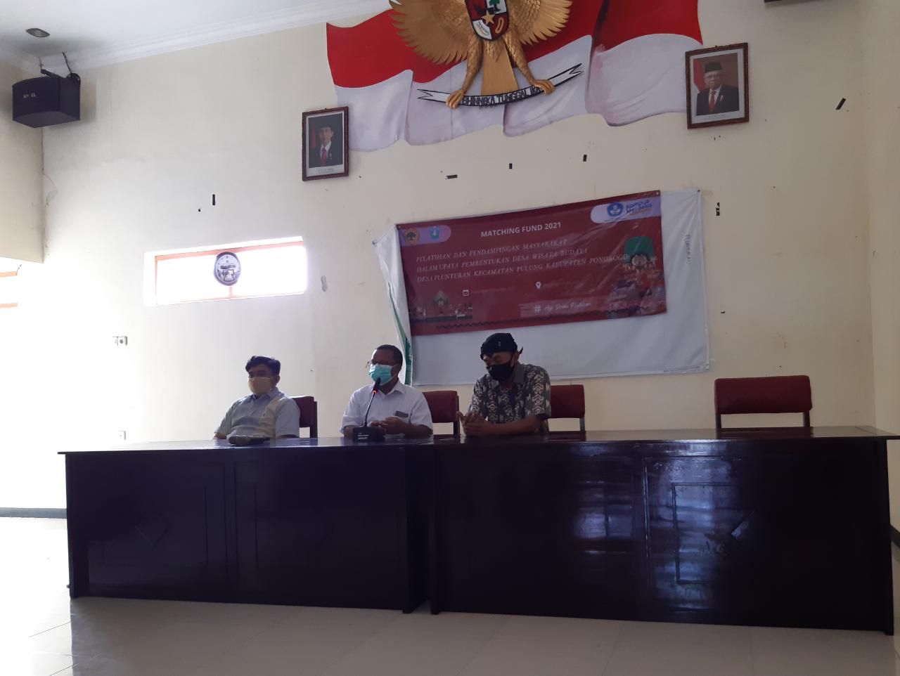 DOSEN SASTRA INGGRIS UNTAG SURABAYA RAIH HIBAH MATCHING FUND 2021